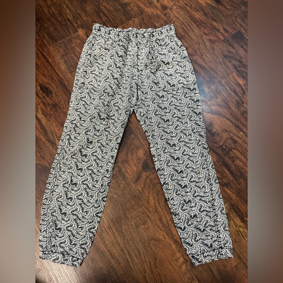 Anthropologie Rhys Linen Blend Joggers Black White Floral Print Sz Xs Boho NWOT - Picture 11 of 11